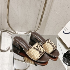 Louis Vuitton Slippers